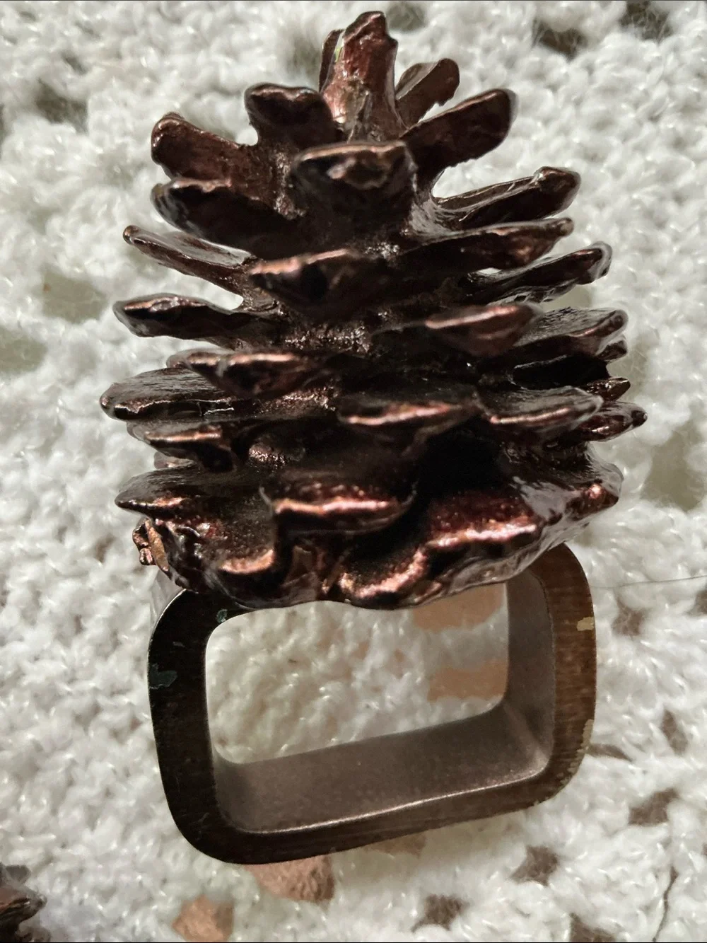 Pinecone Decorative Holiday Napkin Rings Lot of 5